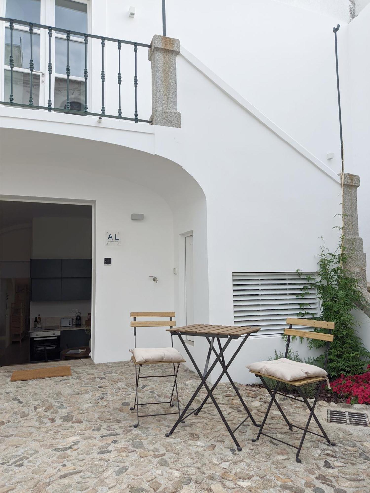 דירות אבורה Casa Patio Do Megue מראה חיצוני תמונה