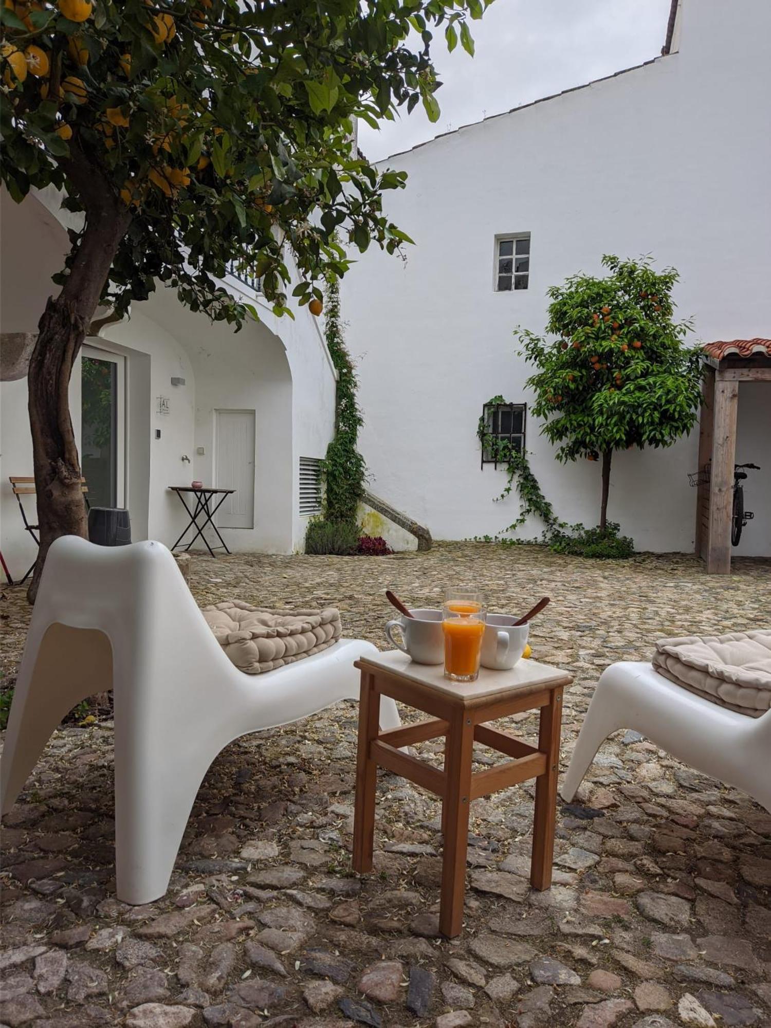 דירות אבורה Casa Patio Do Megue מראה חיצוני תמונה
